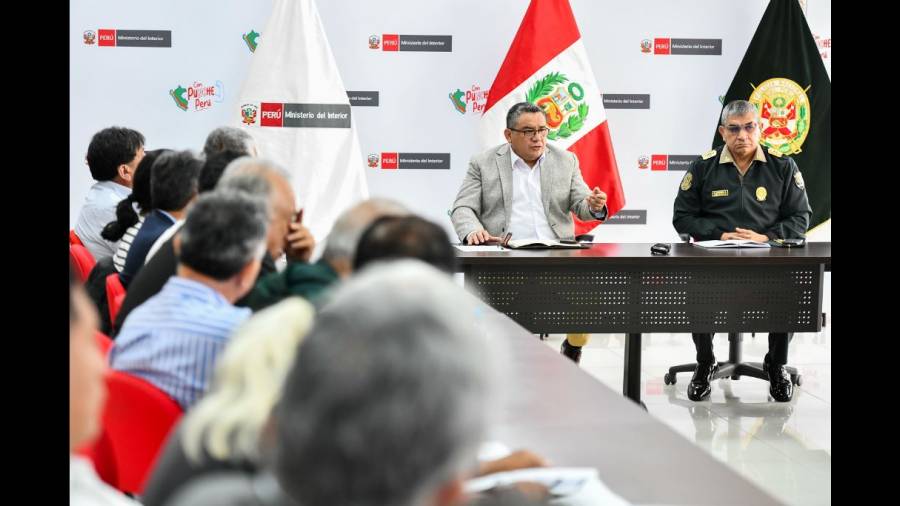 Juan José Santiváñez