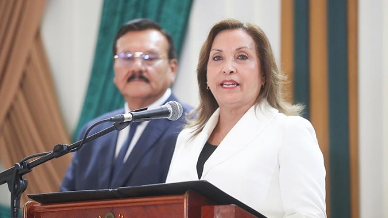 PRESIDENTA DINA BOLUARTE PNP