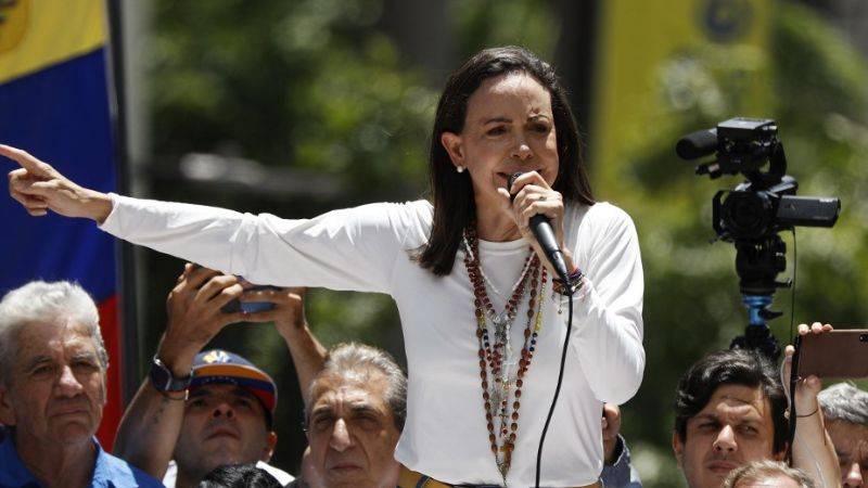  Fiscalía de Venezuela investiga a María Corina Machado