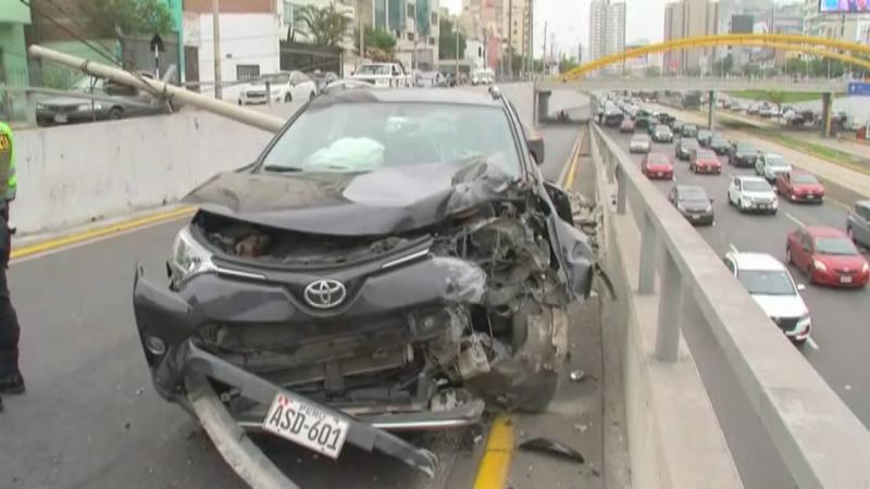 accidente miraflores via expresa choque poste