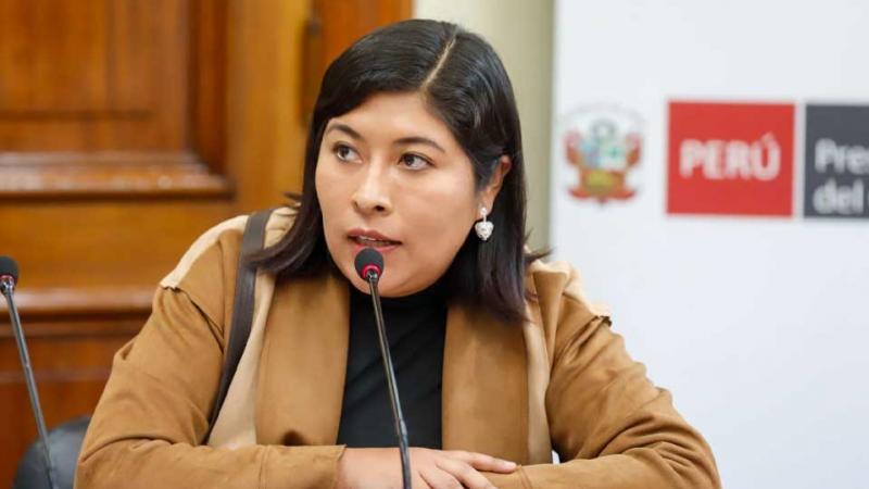 denuncia constitucional betssy chavez