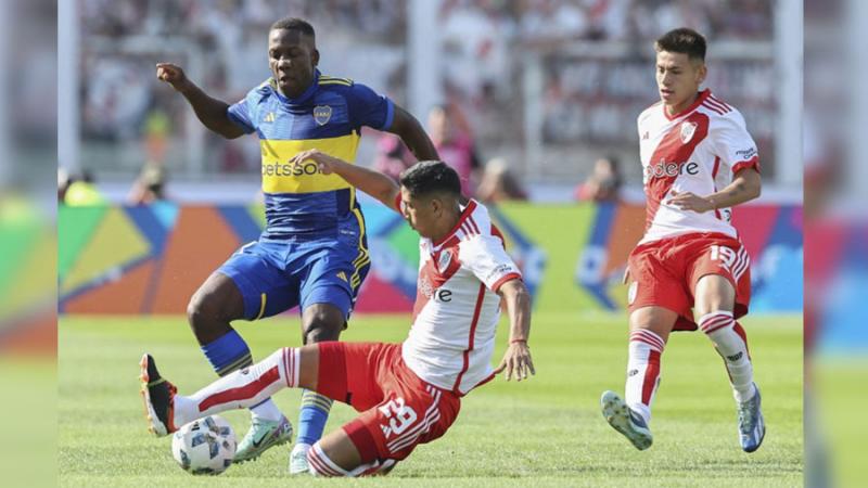 Boca Junior ganó 3-2 a River Plate y clasificó a las semifinales de la Copa de La Liga
