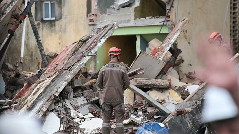 Brasil: sube a 14 la cifra de fallecidos tras derrumbe de edificio