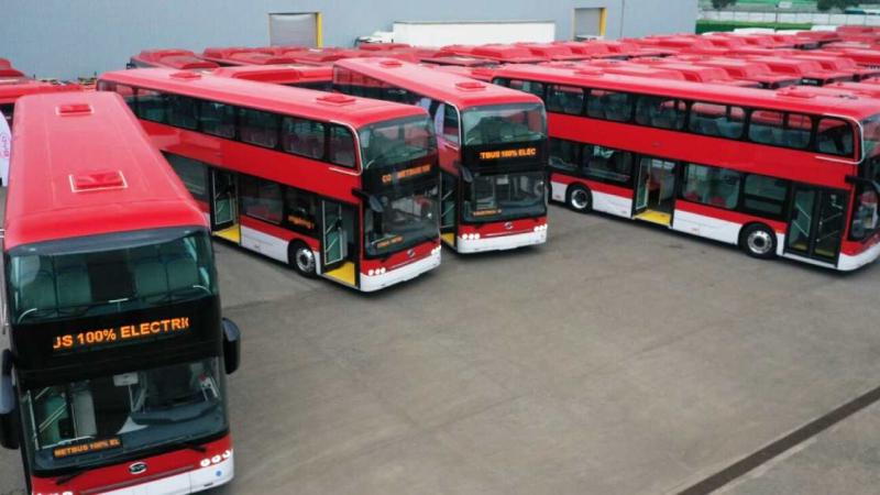 Chile incorpora buses eléctricos de dos pisos a su transporte público