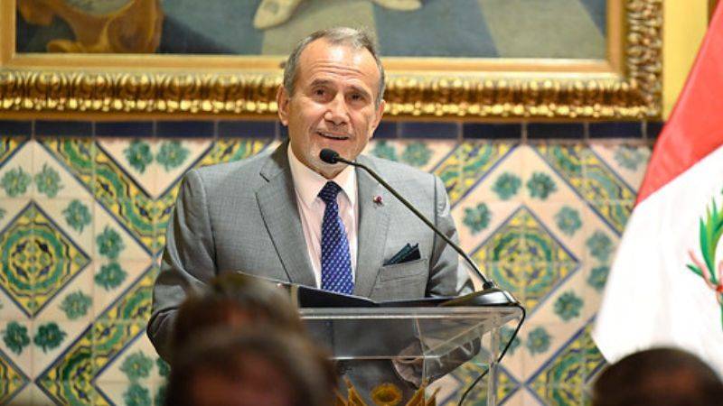 Canciller Elmer Schialer