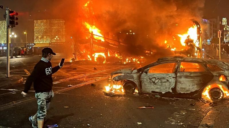 protesta acuchillan niños irlanda