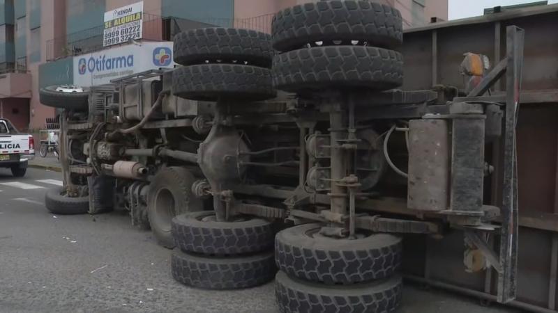 Cercado de Lima camiona ccidente de tránsito Policía Nacional Avenida Óscar Benavides