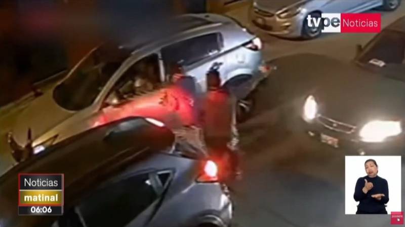 Cercado de Lima robo policía