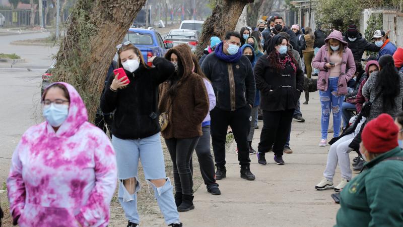 Chile Mascarillas Enfermedades respiratorias Gabriel Boric virus COVID-19 Influenza Colegios