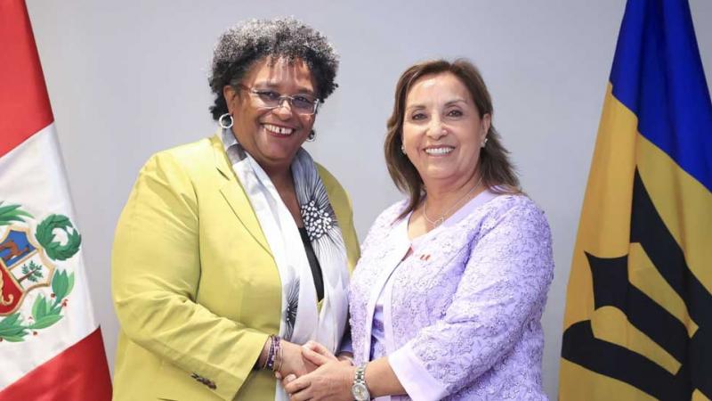 Presidenta Dina Boluarte  reunión  primera ministra de Barbados