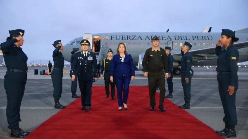 Dina Boluarte Presidencia Ejecutivo Estados Unidos Aeropuerto Lima Washington
