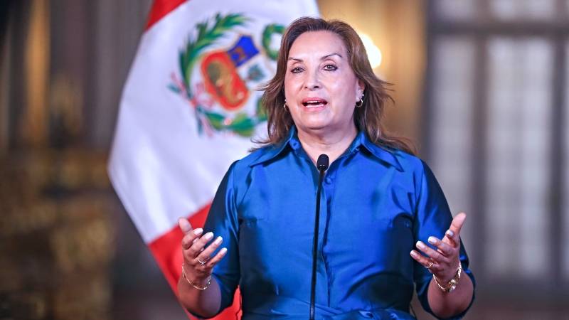 Dina BOluarte PCM día de las madres presidenta