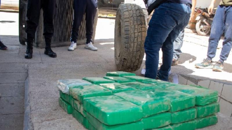Ayacucho: detienen a conductor de vehículo que transportaba 120 paquetes de droga