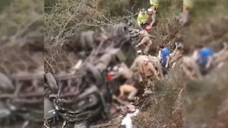 Argentina camión del Ejército barranco accidente