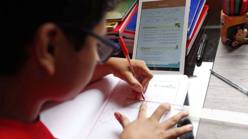 Habrá clases virtuales mañana ante paro de transportistas