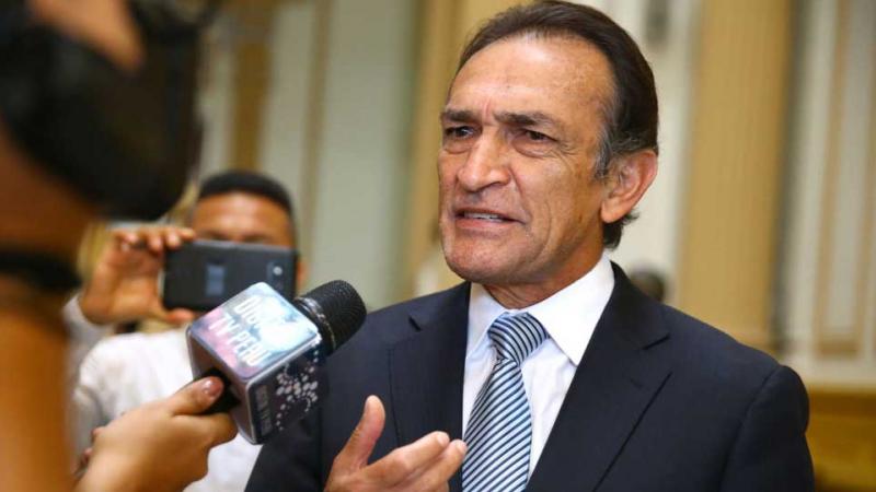 Héctor Becerri: Fiscalía denuncia constitucional