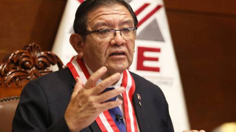 Presidente del JNE a Comisión de Constitución