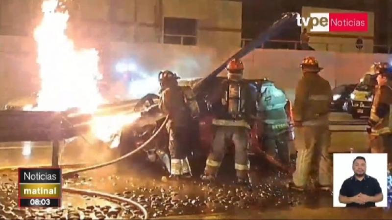 La Victoria Vía Expresa incendio auto choque Metropolitano