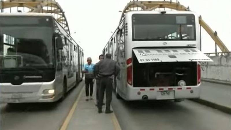 Metropolitano congestión vehicular