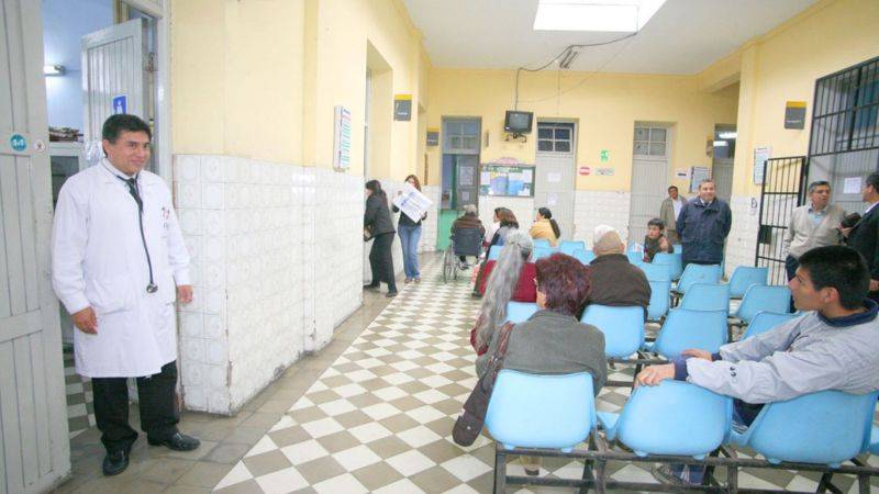 Minsa ofrece facilidades en el horario de atención para pacientes, pero no cancela sus servicios en Lima Metropolitana.