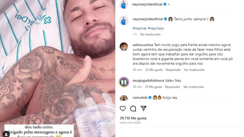Neymar Ahora se recupera después de la operación: "Todo salió bien. Gracias por los mensajes y ahora el foco en la recuperación", escribió Neymar.