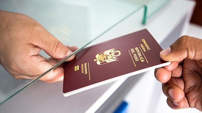 Peruanos mayores de 18 años podrán obtener pasaportes con vigencia de 10 años a partir del 7 de mayo