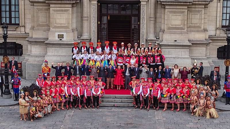 Presidenta Dina Boluarte Palacio de gobierno tropas