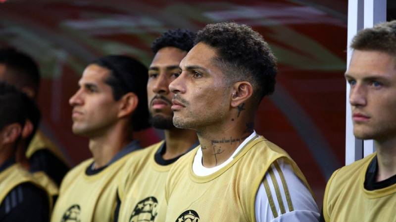Paolo Guerrero tras criticas a Cueva y Carrillo