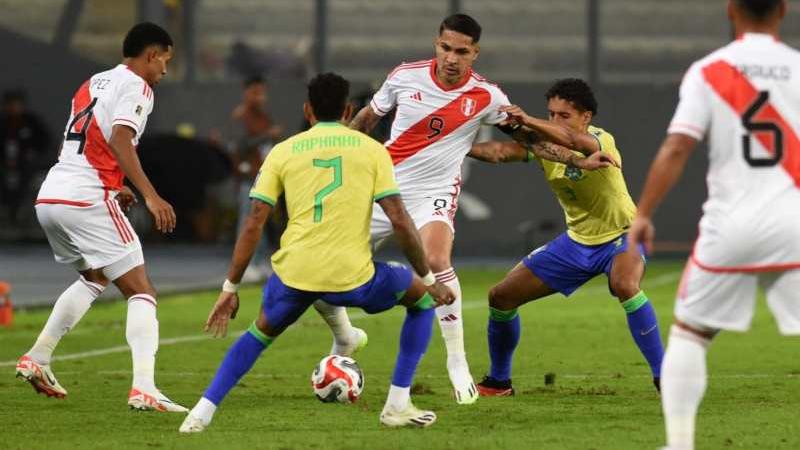 BRASIL GANÓ 1-0 PERÚ