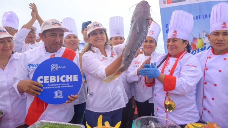 Presidenta Dina Boluarte  Ceviche Unesco reconocimiento pescadores