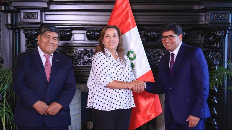Presidenta Boluarte reunión gobernador de Arequipa