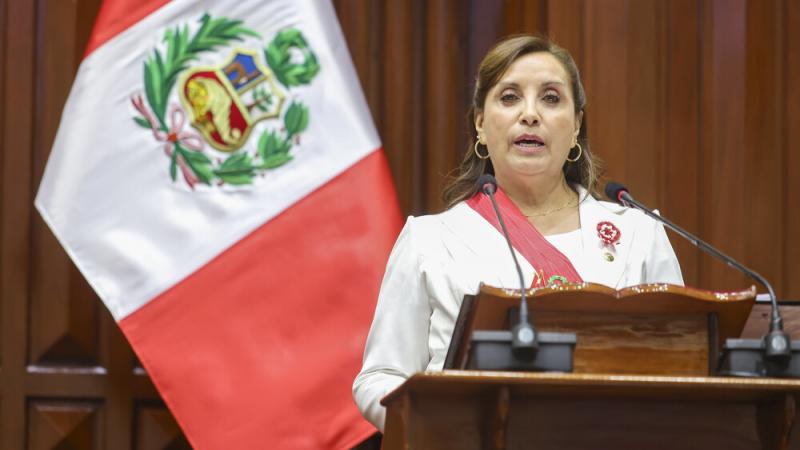 presidenta Dina Boluarte Presidenta Dina Boluarte mensaje a la nación reconciliación nacional diálogo