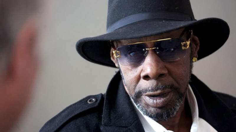 R KELLY