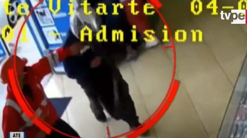 Ate, delincuentes roban clínica oftalmológica 