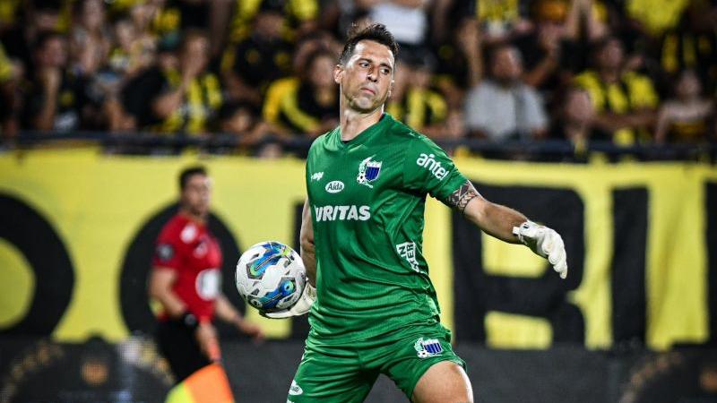 SEBASTIÁN BRITOS
