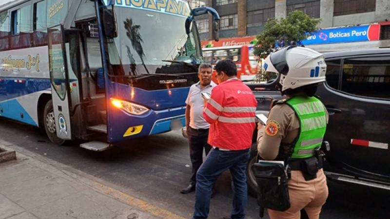 Sutran Policía infracciones de tránsito licencia de conducir