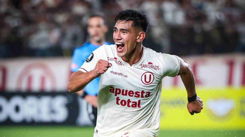UNIVERSITARIO VS LDU QUITO