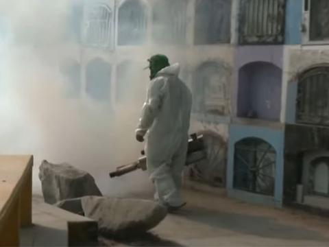 Dengue: fumigan cementerio Nueva Esperanza de Villa María del Triunfo