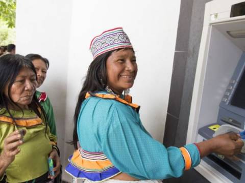 inclusión financiera de mujeres