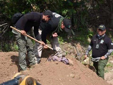 En México, autoridades continúan búsqueda de cuerpos en Parque Nacional El Veladero. (Foto: Periódico El Sol de Chilpancingo)