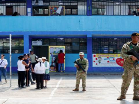 militares
