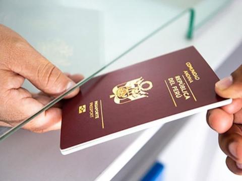 Peruanos mayores de 18 años podrán obtener pasaportes con vigencia de 10 años a partir del 7 de mayo