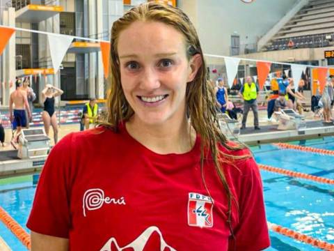Nadadora Mckenna De Bever impone nuevas marcas nacionales