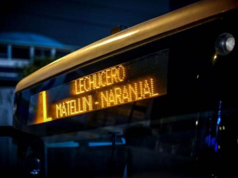 "Lechucero" del Metropolitano transporta a usuarios a altas horas de la noche