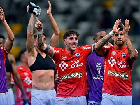 Cienciano sudamericana mineiro hulk cueva