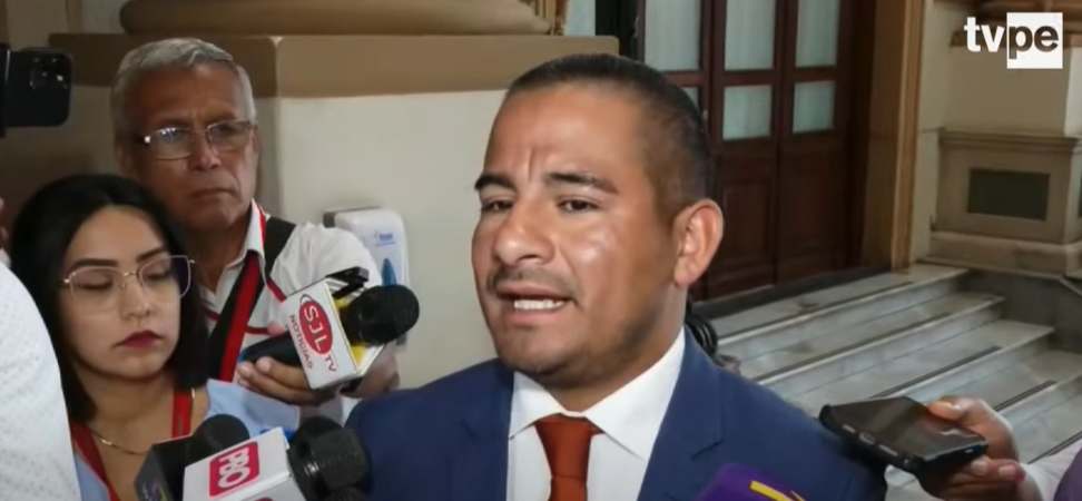 Congresista Arturo Alegria 