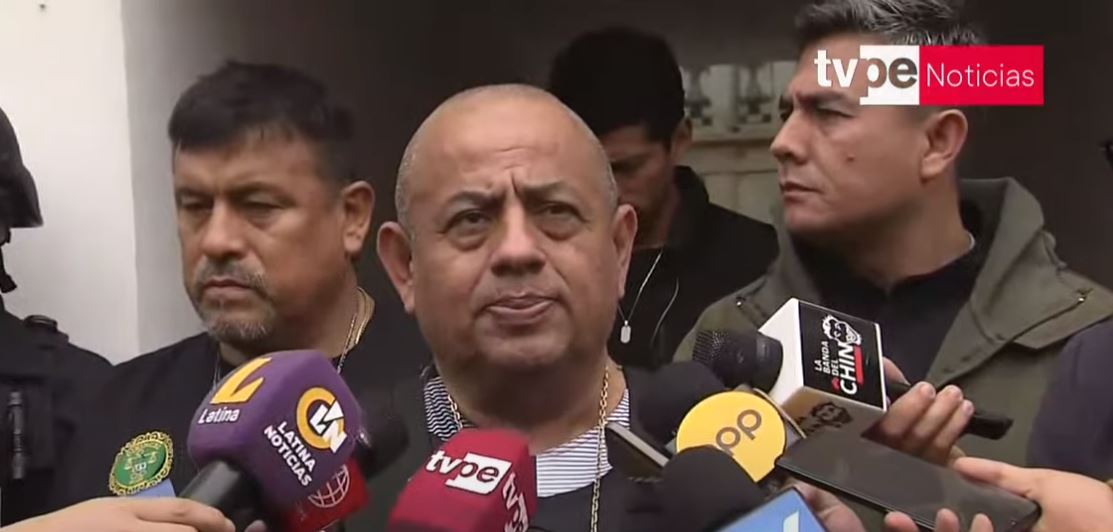 Jefe de Homicidios , Víctor Revoredo