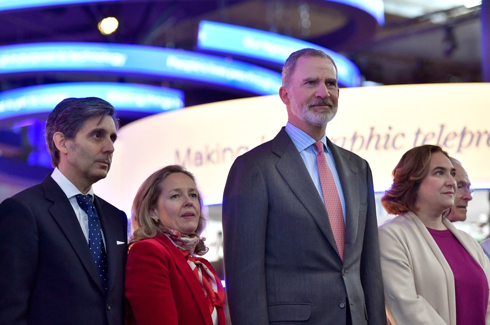 España Rey telefónica compra adquisición 10% del Estado