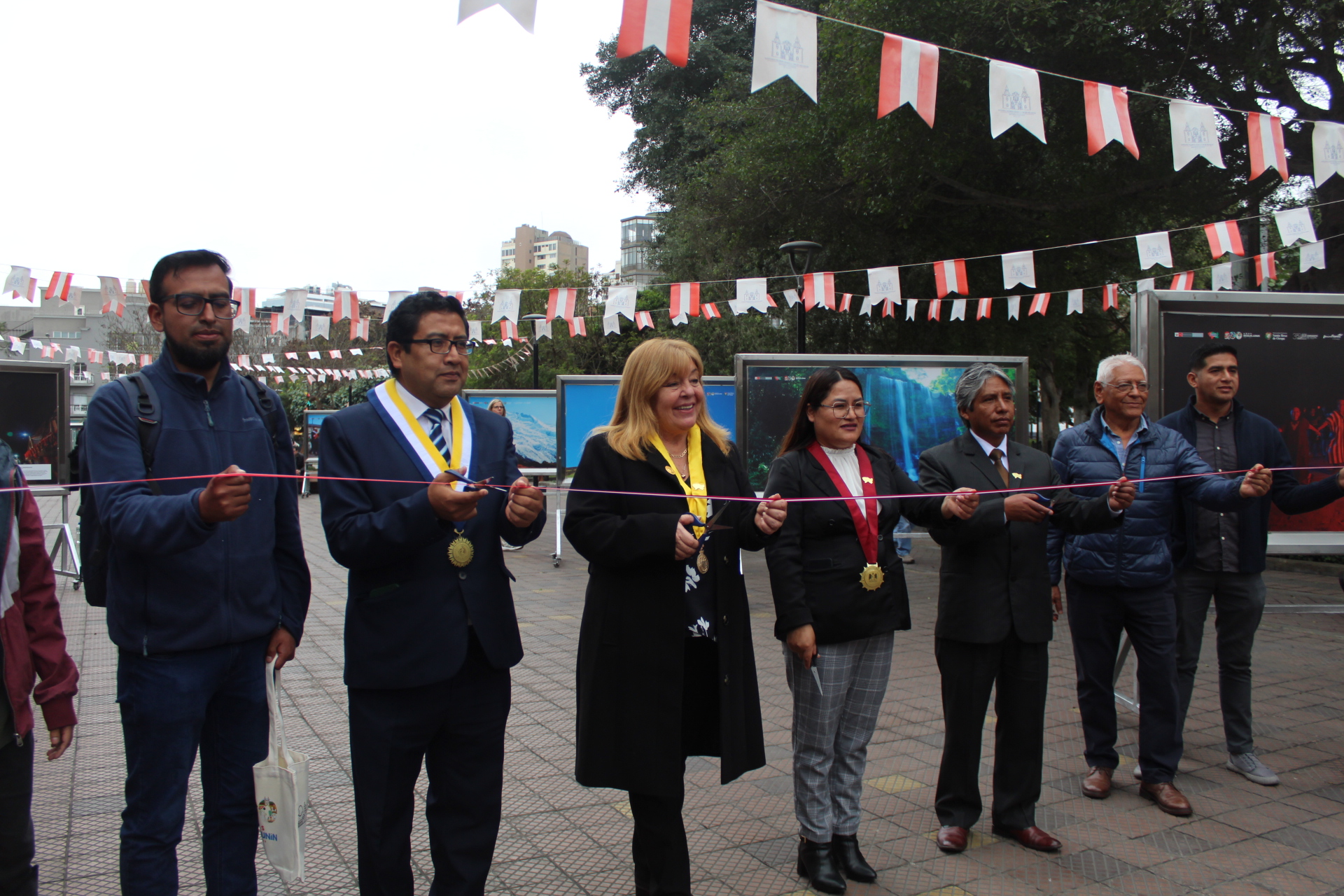 junín miraflores 200