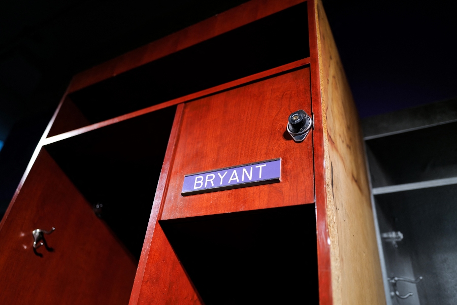 lakers locker
